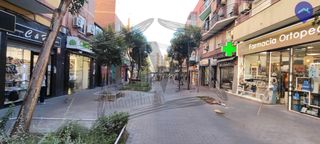 Flat in Calle de la Laguna 50