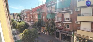 Flat in Calle de la Laguna 50