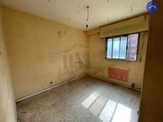 Piso en Calle puebla de sanabria 9. ¡tú propiedad por menos de un alquiler! compra tú piso y olvidat