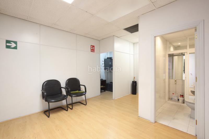 Foto dddaba4e-c5d3-4ca8-b8a5-c5b7cc204e62. Bureau dans calle de julián camarillo 7 dans Simancas Madrid