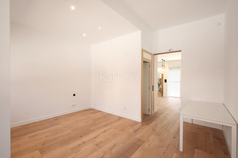 Foto 13c20a46-5bc6-44f6-8302-ec9a03c8834d. Appartamento in calle del lago calafate 14 in Portazgo Madrid