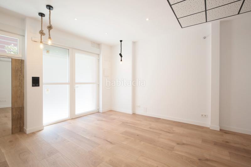 Foto 7d1c3111-92fa-4848-8dc7-d1a4350a3ca3. Appartamento in calle del lago calafate 14 in Portazgo Madrid