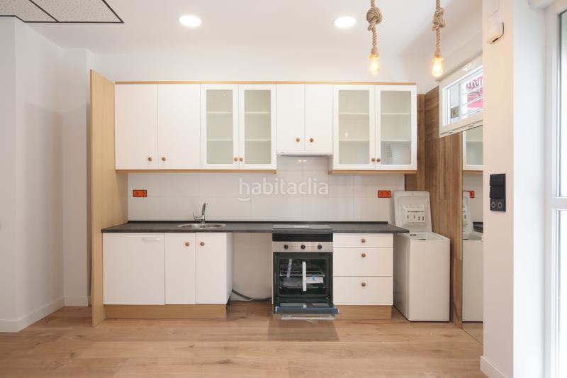 Foto b3a3d23c-ae20-4393-9ec7-49279f7b4ad1. Appartamento in calle del lago calafate 14 in Portazgo Madrid