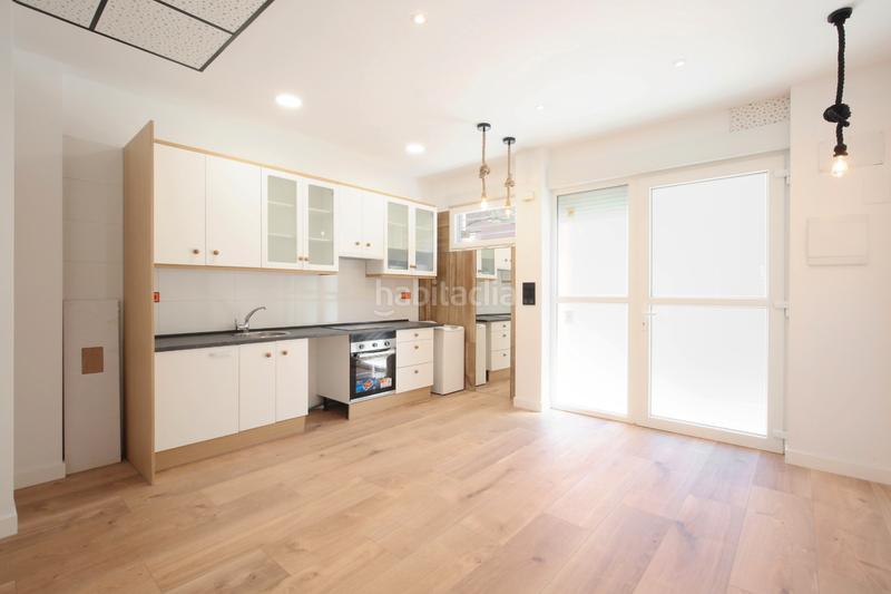 Foto df09b99e-a9ba-4714-aa9c-71d84cdd9e3c. Appartamento in calle del lago calafate 14 in Portazgo Madrid