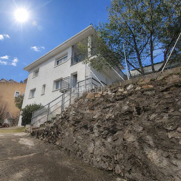 Foto 4fe46b14-a116-41cc-b447-8b94323c81c3. Casa a Robledo de Chavela