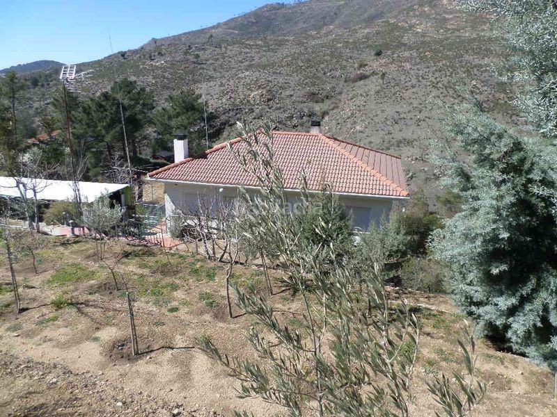 Foto 8780b0fd-e1b8-4df6-807f-4af92667ca7b. Casa a Robledo de Chavela