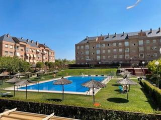 Location Appartement à Golf-El Carralero. Vivienda en alquiler de 4 dormitorios en urbanización