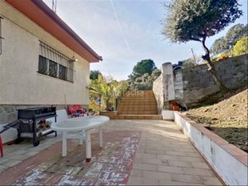 Foto a4e1c97b-82d3-4e64-a712-142fddec3dc2. Xalet amb xemeneia calefacció aparcament piscina a Valdemorillo