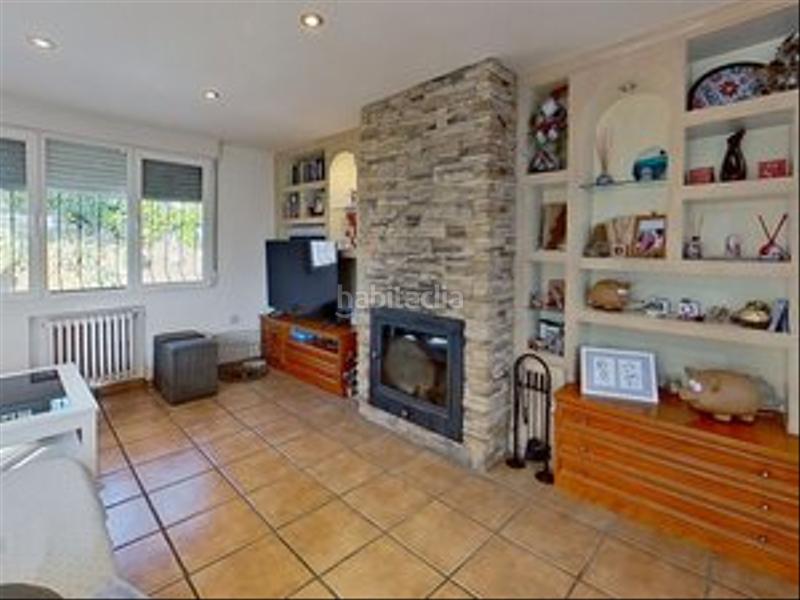 Foto baeb4adb-49d6-4caa-a7ce-433414c9c8e4. Xalet amb xemeneia calefacció aparcament piscina a Valdemorillo