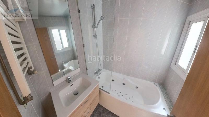 Foto 4353bb22-abb7-44fd-8420-becbcdebca24. Pis amb calefacció a Eixample Sabadell