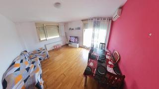 Pis  Avinguda mossen jacint verdaguer. Piso en venta en santa perpetua de mogoda, 4 dormitorios.