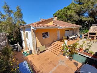 Casa en Passeig descendent 44. Casa en venta en mas mora, 3 dormitorios.