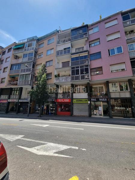 Foto 324501cf-1ddf-4d88-9f80-ffaab00f27e1. Local commercial dans avinguda dels quinze 35 dans Vilapicina - Torre Llobeta Barcelona