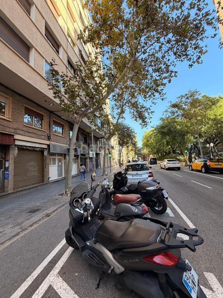 Foto 75e288d0-71c5-4b8b-ba77-3bc6c93a701e. Local commercial dans valencia 583 dans El Camp de l´Arpa del Clot Barcelona