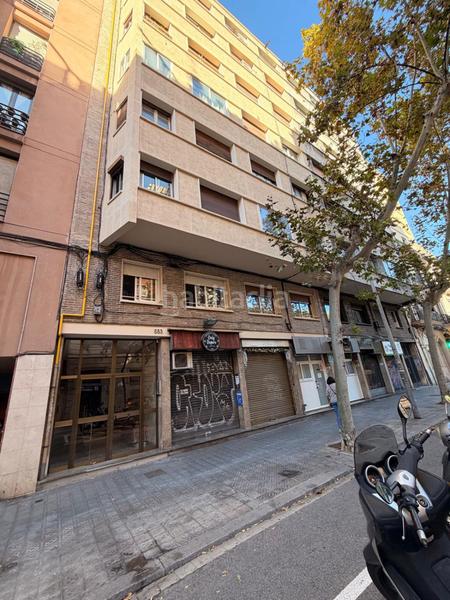 Foto c38e5b47-22a4-487e-959d-b7b98aead83d. Local commercial dans valencia 583 dans El Camp de l´Arpa del Clot Barcelona