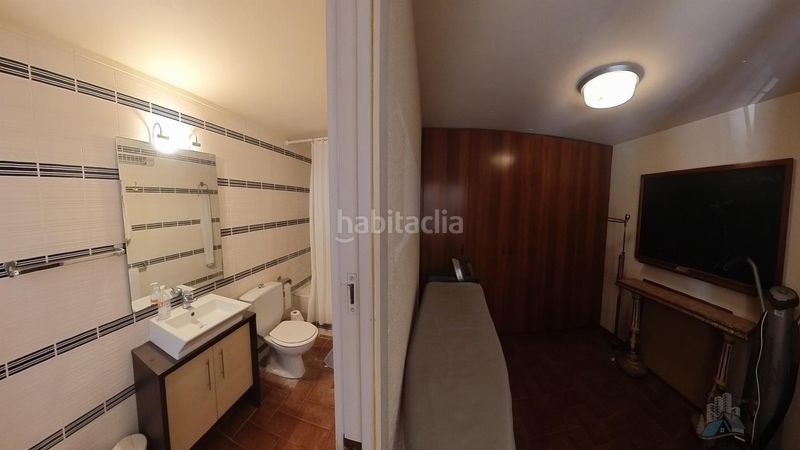 Foto f45abfdf-c96c-4a5c-a08e-9c95afc36f17. Casa amb calefacció aparcament a Zona alta Arenys de Mar