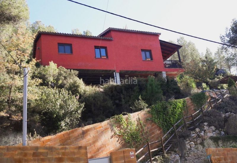 Foto 2d137a98-b5a3-4303-9adf-a6ea4797201f. Casa amb calefacció a Gelida