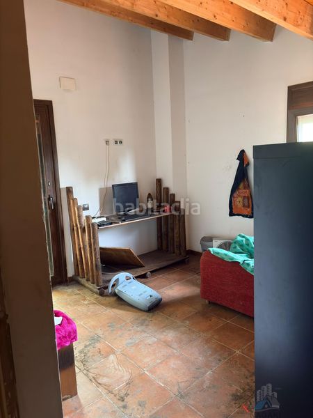 Foto 5b13fe78-143f-4ee1-9060-0e1ad80a01b9. Casa amb calefacció a Gelida