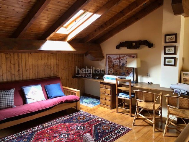 Foto f41e0993-0877-4fe7-bb0e-c0690b83cc65. Location duplex avec cheminée chauffage parking piscine dans Ger