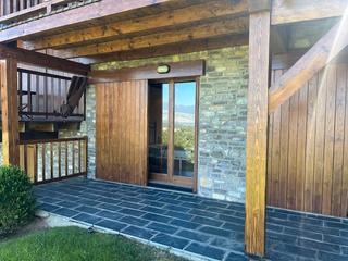 Lloguer Casa adossada a Fontanals de Cerdanya. Casa pareada de dos plantas en carrer d’ancs, les pereres (queix