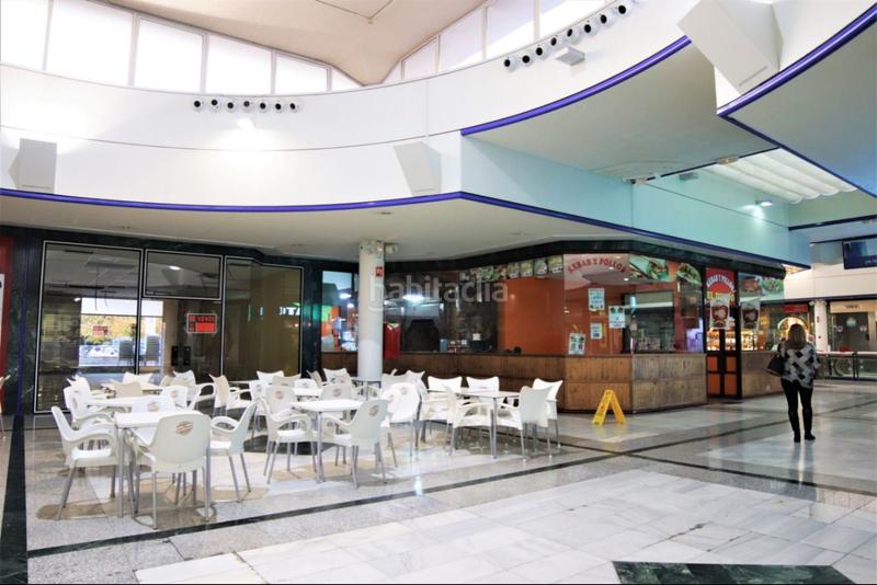 Foto b5ecfa18-ac56-4516-9af5-2411fda33627. Local comercial ^**^tambien en alquiler con opcion a compra^^^** ^^^**magnífico local de 185 m2 actualmente dividido en dos locales en el centro c en Fuenlabrada