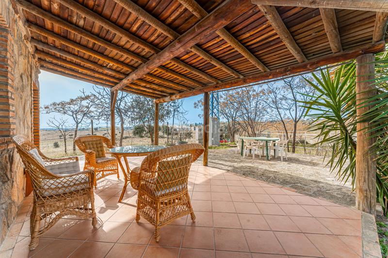 Foto 1a3cb38d-11dd-4abe-9c81-dc36d44bf1a9. Masia amb aparcament piscina a Buenavista-Valparaíso-La Legua Toledo