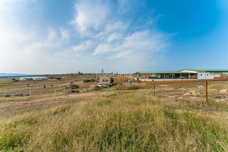 Foto 374c203b-0354-4958-b70a-aa32dd022c27. Masia amb aparcament piscina a Buenavista-Valparaíso-La Legua Toledo