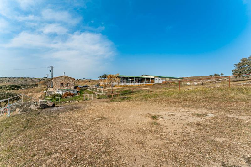 Foto 52eb16a6-b8e5-4c13-ab06-79f119e14a50. Masia amb aparcament piscina a Buenavista-Valparaíso-La Legua Toledo