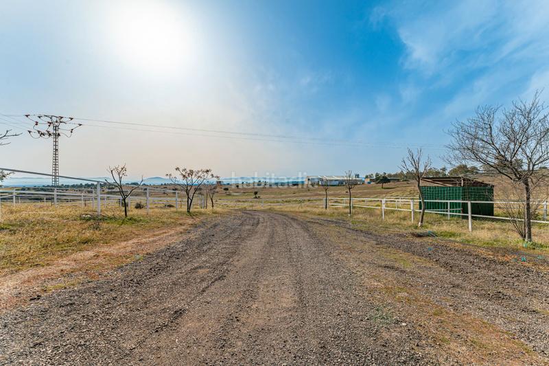 Foto 94b673f0-7f8e-4134-bf38-d1b5f35ef869. Masia amb aparcament piscina a Buenavista-Valparaíso-La Legua Toledo