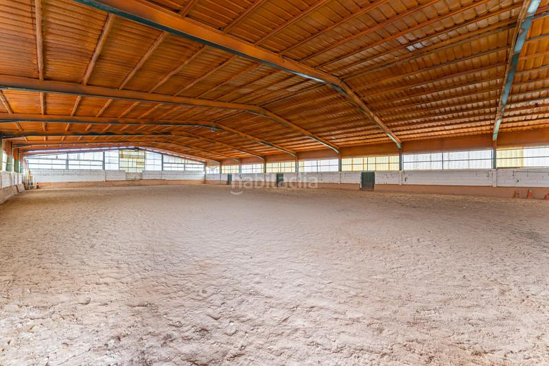 Foto aec9f769-4cff-408b-a9ee-04af2402f072. Masia amb aparcament piscina a Buenavista-Valparaíso-La Legua Toledo