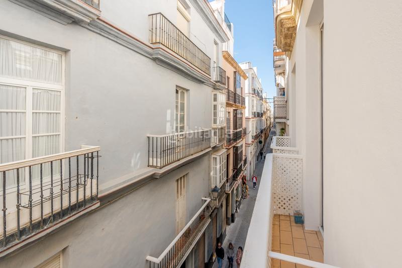 Foto c65c4477-10ea-478f-8600-8080e8221520. Pis amb calefacció a Centro Histórico Cádiz