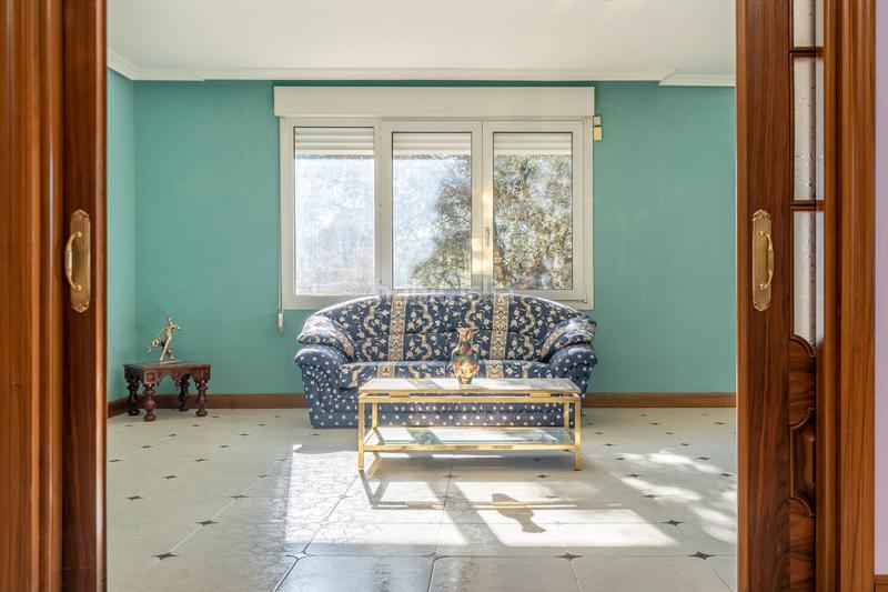 Foto 29a054ce-3492-488a-b224-aad6a1703572. Casale con camino riscaldamento parcheggio piscina in Colmenarejo