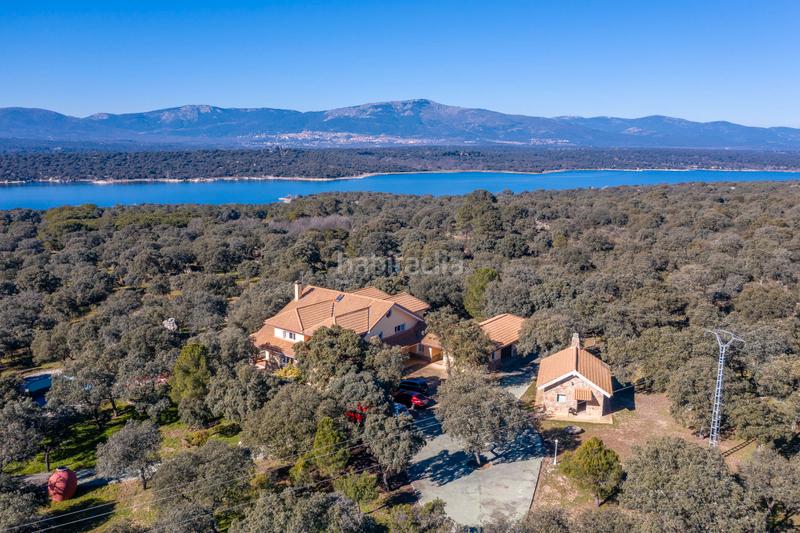 Foto 3a7107cf-1e7d-4205-9457-617cd78382dc. Casale con camino riscaldamento parcheggio piscina in Colmenarejo