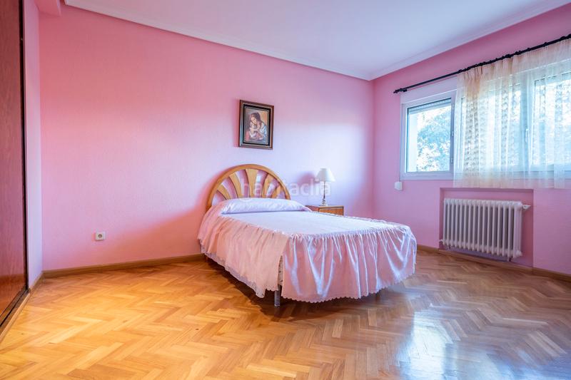 Foto 6fe69eb0-a77d-4c3b-ab6c-d4871beab362. Casale con camino riscaldamento parcheggio piscina in Colmenarejo