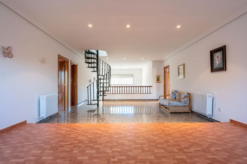 Foto 7ac5307c-b092-4ca5-872e-aada699ce251. Casale con camino riscaldamento parcheggio piscina in Colmenarejo