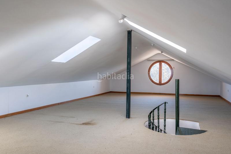 Foto afb24cdd-dbfc-49ad-9613-51b0900722b3. Casale con camino riscaldamento parcheggio piscina in Colmenarejo