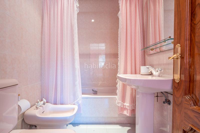 Foto b75ba6d4-6328-442f-89ee-a2aec1a9f6e2. Casale con camino riscaldamento parcheggio piscina in Colmenarejo