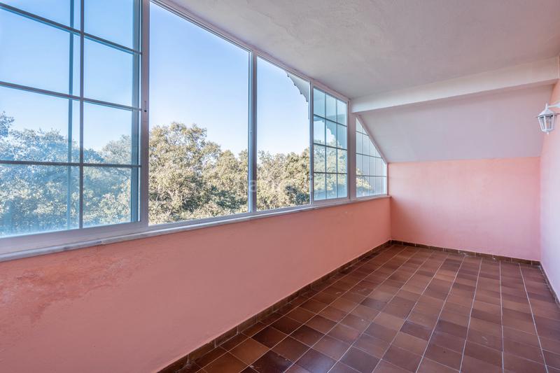 Foto e15cac79-5ba6-4f79-820f-09dda94818b4. Casale con camino riscaldamento parcheggio piscina in Colmenarejo