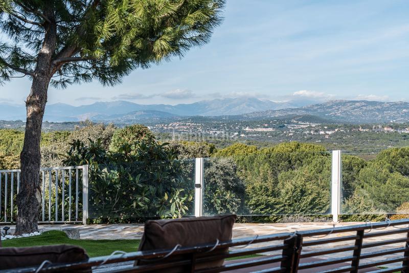 Foto 36500bcf-b6ff-4de6-8971-6cee16274189. Chalet mit kamin heizung parking pool in puerto Galapagar-las cuestas Galapagar