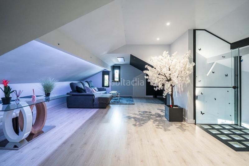 Foto 5b6ba905-ca99-48b5-a8cd-868e2eedae2d. Chalet mit kamin heizung parking pool in puerto Galapagar-las cuestas Galapagar