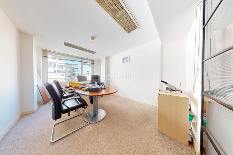 Foto 0ff8e1be-4bb0-4d2f-9f23-f638ca4226ab. Oficina amb calefacció a Vallehermoso Madrid