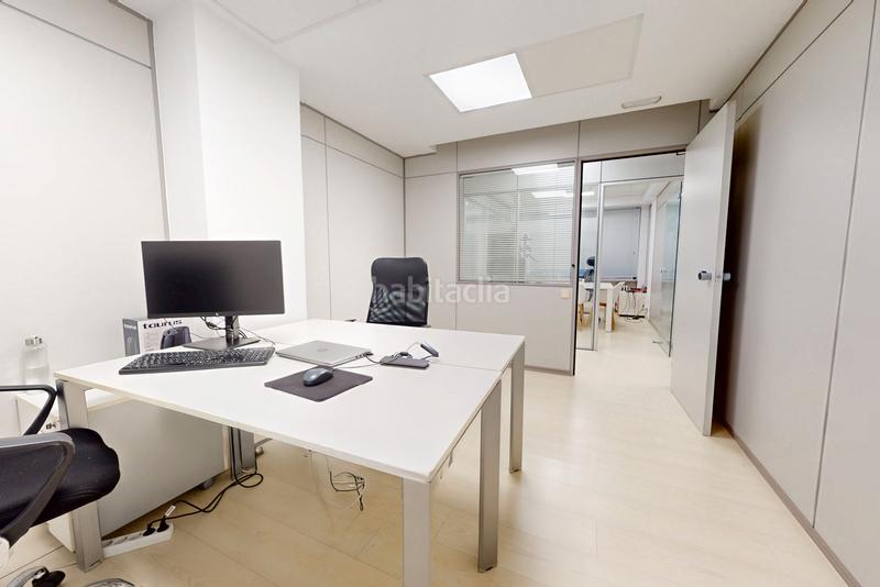 Foto 2f1840c9-a440-4111-8f44-1ea081bb50ef. Oficina amb calefacció a Vallehermoso Madrid