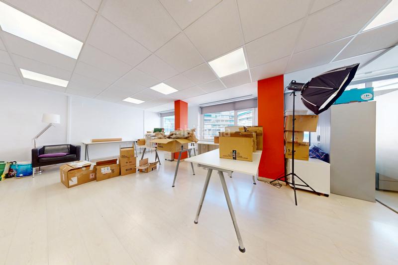 Foto 597059c3-da87-4362-899b-2a15294ce1d8. Oficina amb calefacció a Vallehermoso Madrid