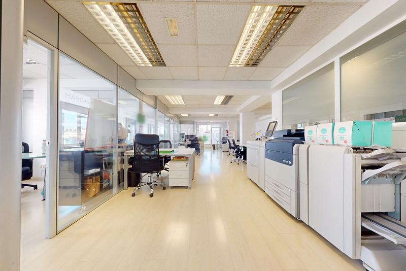 Foto b025ad21-abfa-4fcf-9eb3-d1ca188ffcf3. Oficina amb calefacció a Vallehermoso Madrid