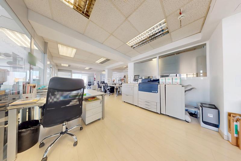 Foto d1728872-9787-44db-81e7-410145d3e1a0. Oficina amb calefacció a Vallehermoso Madrid