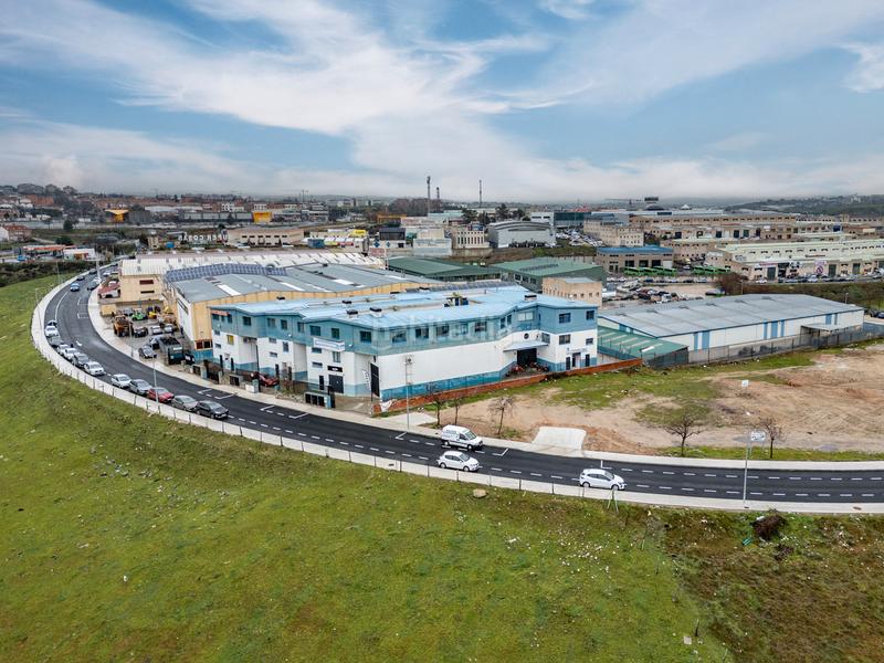 Foto 6bd1a8e4-cbb7-4724-acbf-97a1775ceaff. Nau industrial amb calefacció a El Olivar-La Magdalena Colmenar Viejo