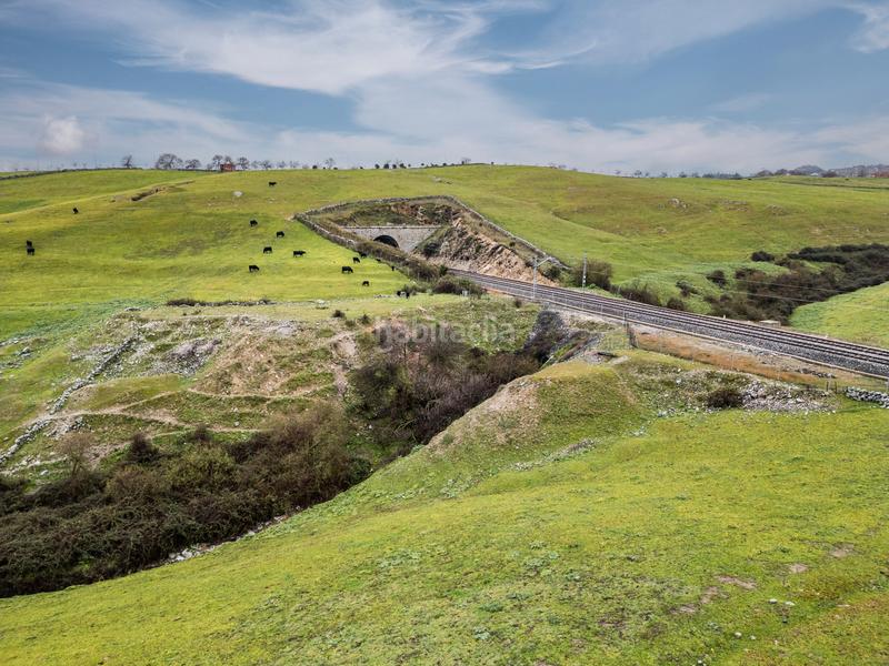 Foto f92a1b1b-e0d1-4e8f-9b48-766b1eee5d7b. Nau industrial amb calefacció a El Olivar-La Magdalena Colmenar Viejo