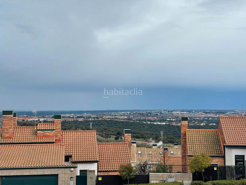 Foto c837b71a-7998-4eb0-a82b-140232c24504. Casa adosada ^**^espectacular adosado con vistas panorámicas al skyline de madrid^^**^ este precioso adosado es en Torrelodones