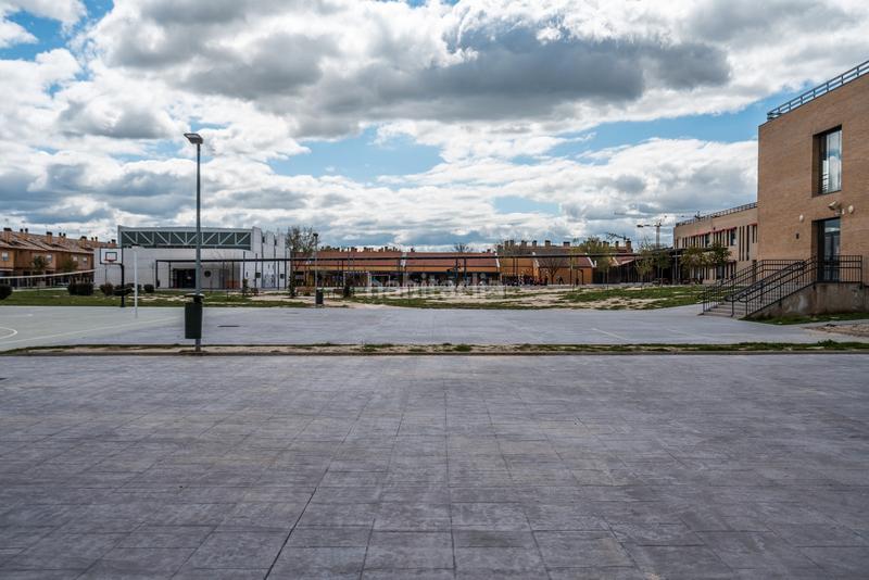 Foto f82f7183-2c9d-4c14-b80e-19d89aac9a1b. Local comercial a Parla este Parla