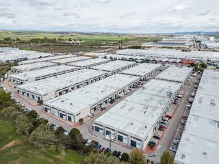Fabrikhalle in Meco pueblo. Gran nave industrial en venta en meco – altura, luz natural, acc